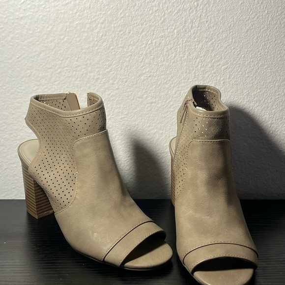 a.n.a Shoes - A.N.A Elegant Beige Women's Ankle Boots